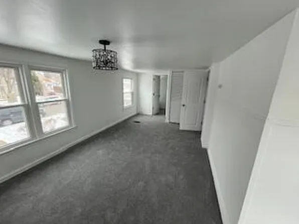 3524 South 45th STREET, Greenfield, WI 53220