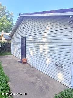 3rd image of 2004 Canary Ln