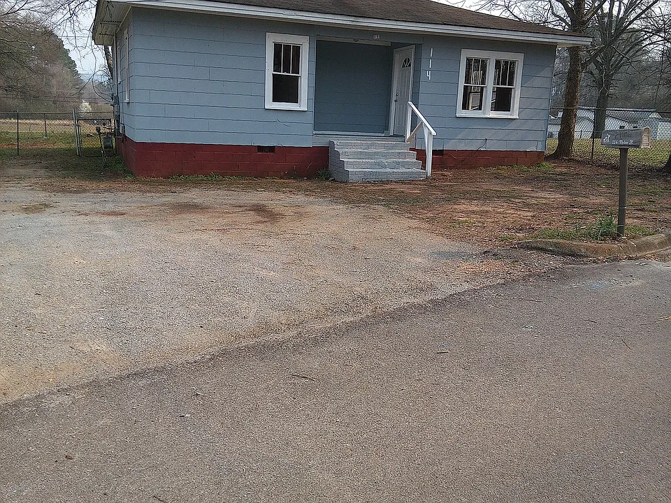 Nolan St