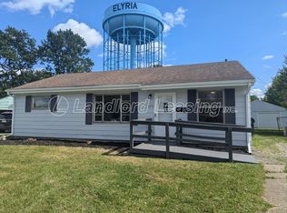 573 Willow Park Rd, Elyria, OH 44035