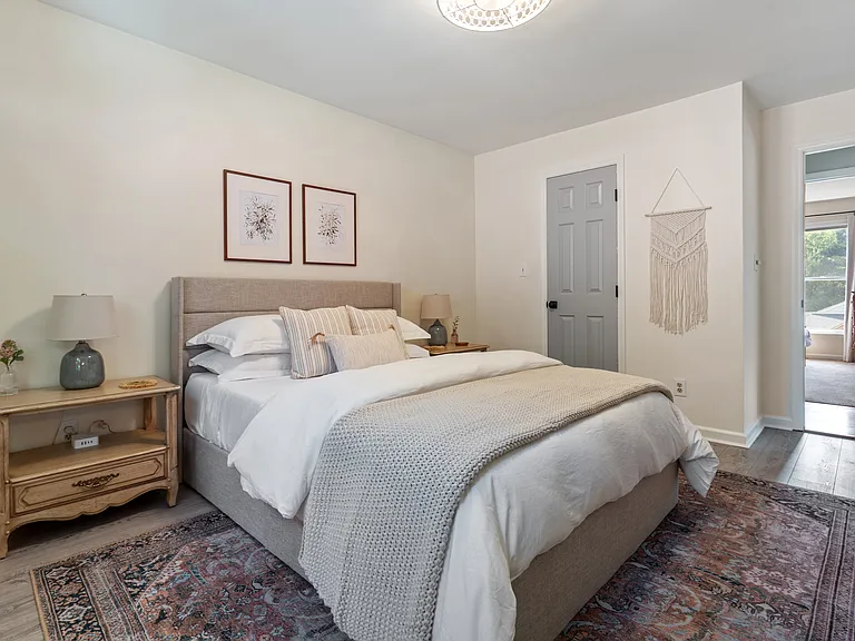 4233 Timberwood Dr — Photo 5