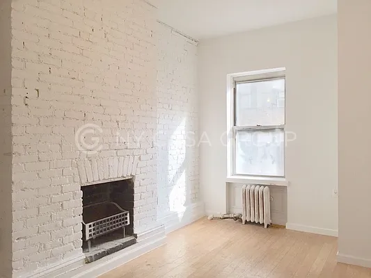 Rented by NY Casa Group | media 6