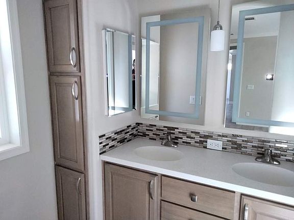 4th image of 2727 E University Dr #29