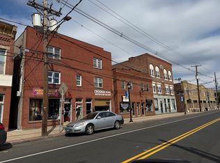 33 W Main St #3, Plainville, CT 06062