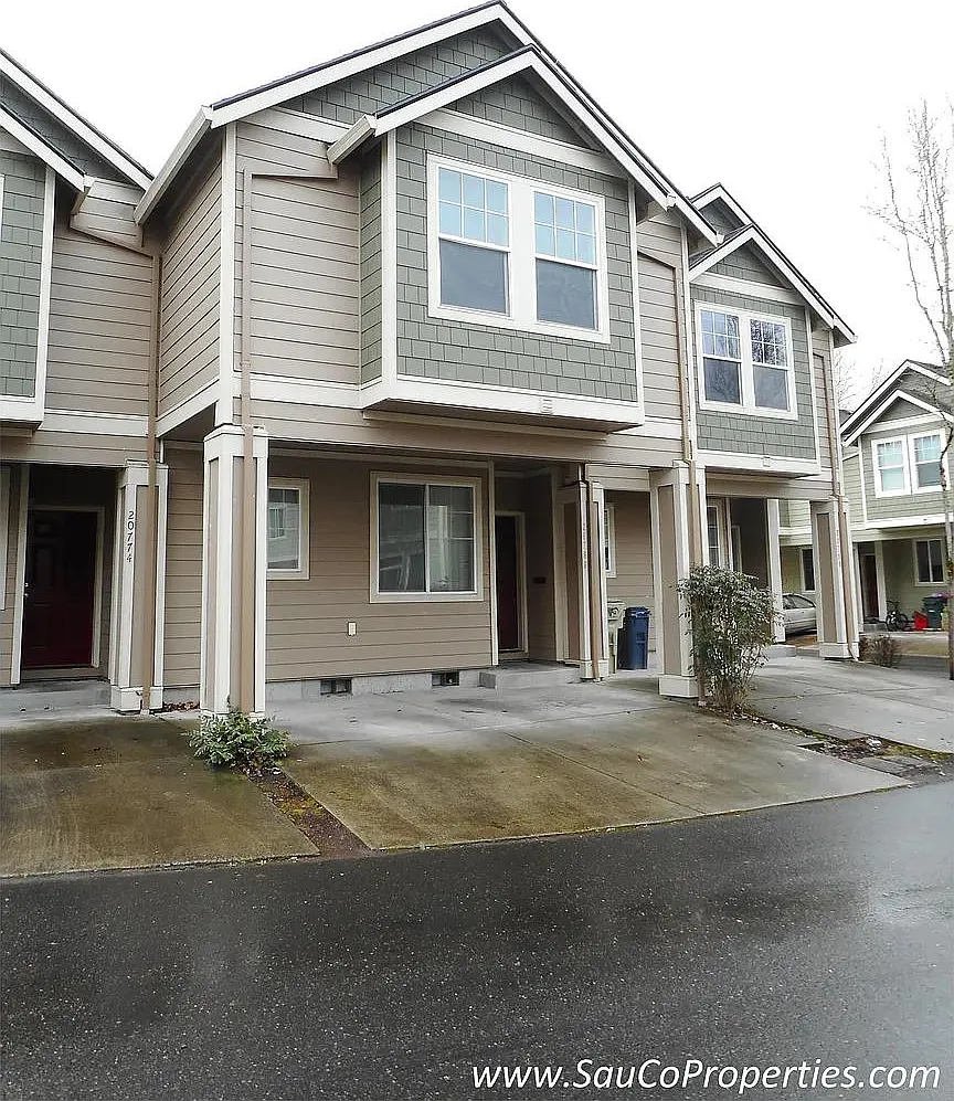 2 bed, 1008 sqft, $2,095 — Photo 2