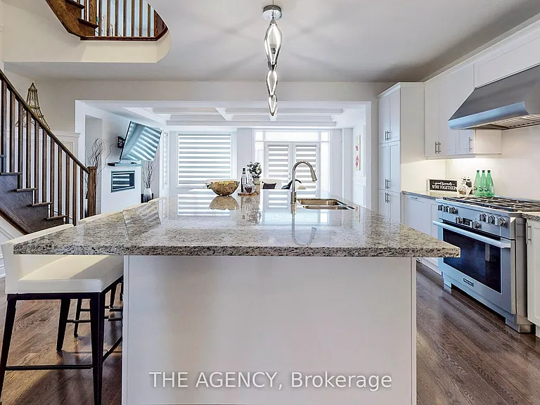 7 Kipling Grove Ct — Photo 4