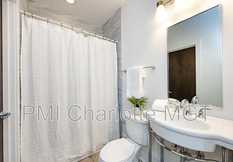 1600 Fulton Ave #204 — Photo 28