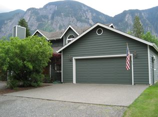 7410 N Fork Rd SE, Snoqualmie, WA 98065