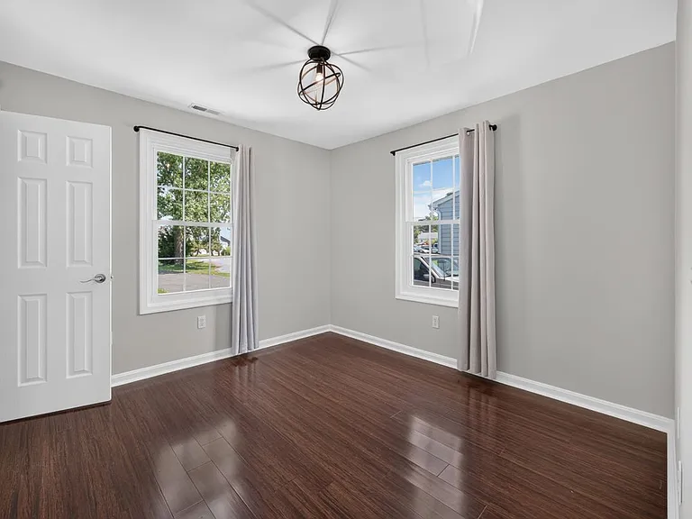 1035 Chester River Dr — Photo 25