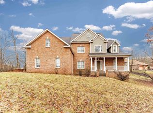 60 Lakeside Dr, Morgantown, WV