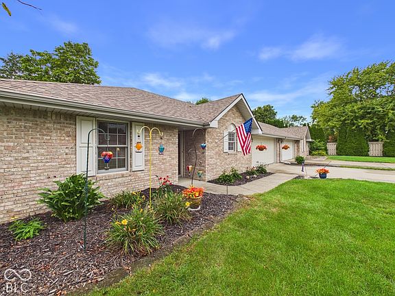 3rd image of 2311 Ivy Dr