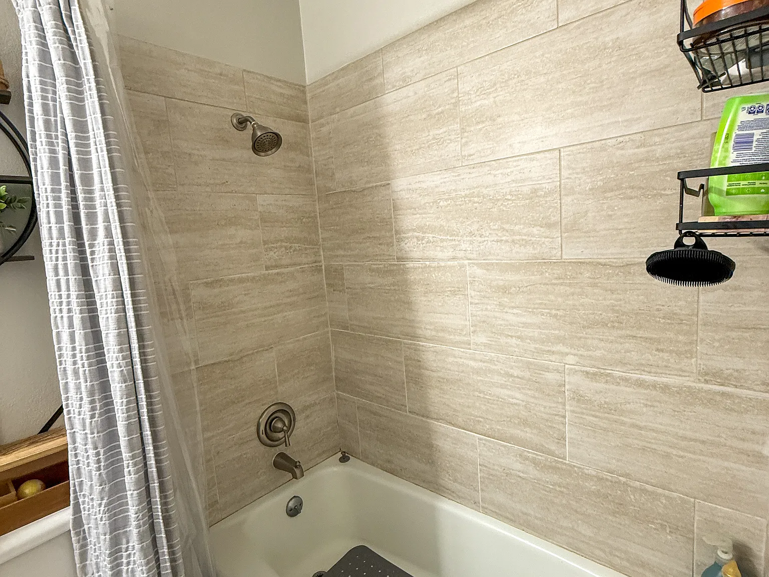2 bed, 930 sqft, $1,000 — Photo 2