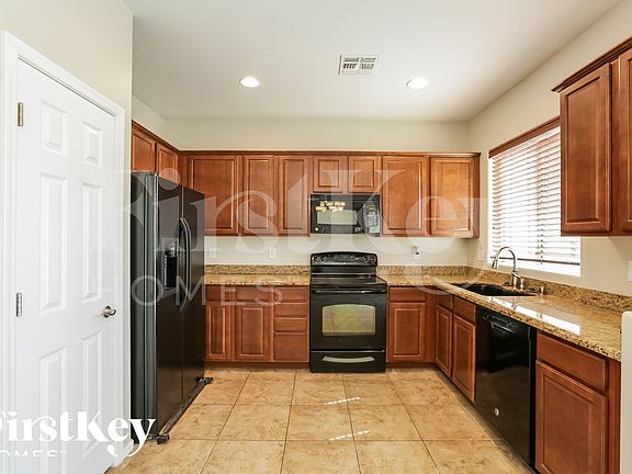 4th image of 2639 W Tamarisk Ave