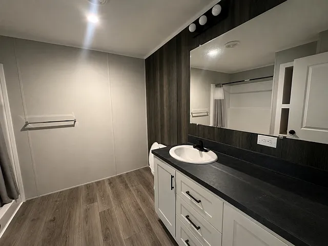 588 Hamilton St #588 — Photo 4