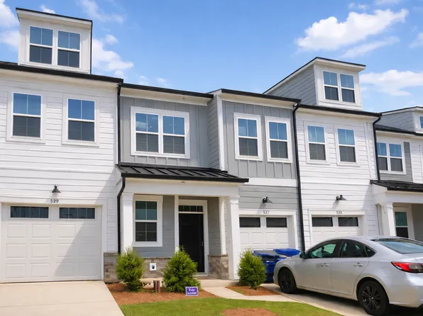 9508 Munsing Dr, Charlotte, NC 28269