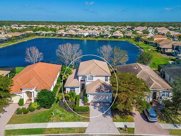 3rd image of 11622 Dancing River Dr