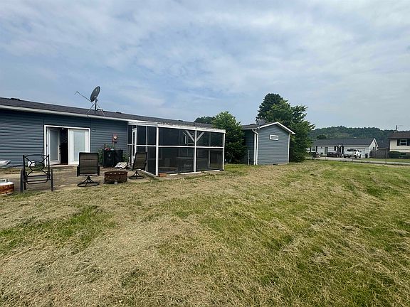 5th image of 40 Township Road 1136