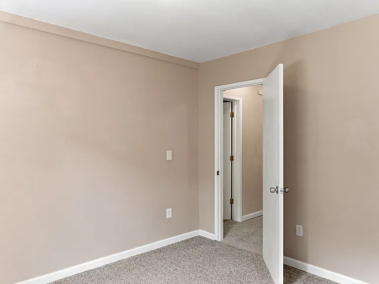 429 S Miller St — Photo 15