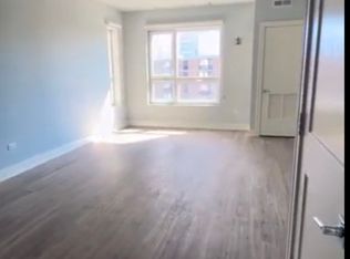1200 N Wells St #402, Chicago, IL 60610