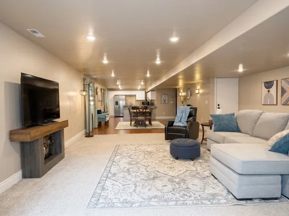 3256 W 11340 S, South Jordan, UT 84095