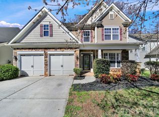 9911 Seven Oaks Dr, Charlotte, NC 28215