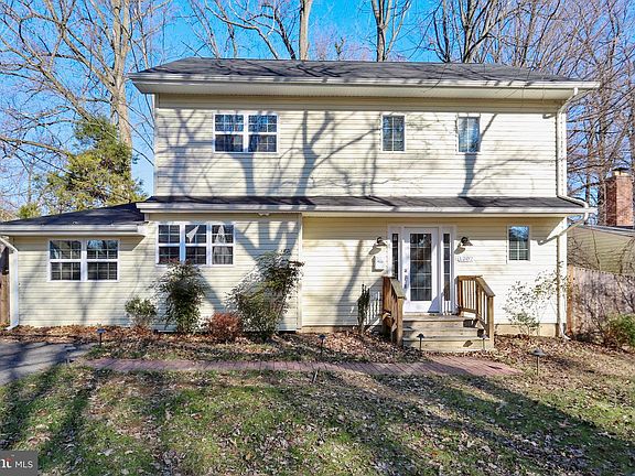 2nd image of 1702 Gruenther Ave