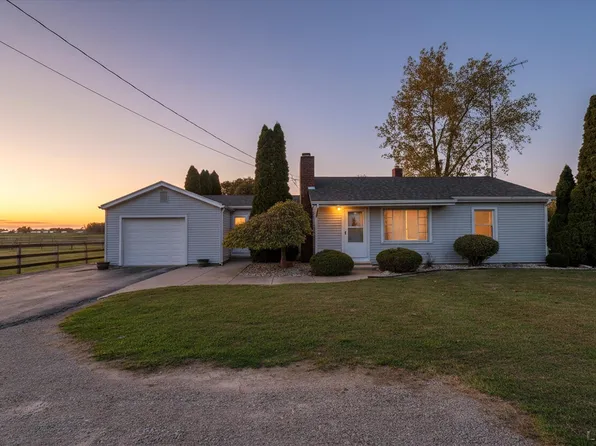 5576 W Beecher Rd, Adrian, MI 49221