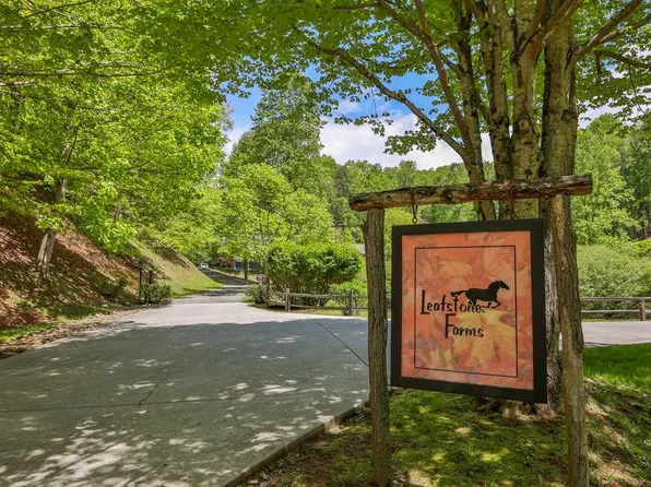 1283 Leafstone Cir, Sylva, NC 28779