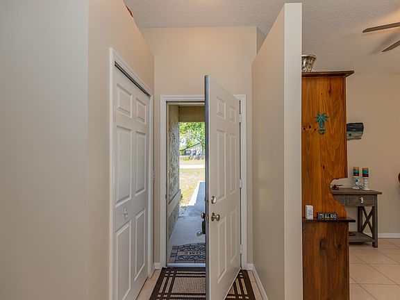 3rd image of 1005 White House Blvd