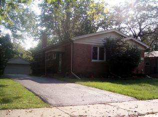 4641 Larch Ave, Glenview, IL