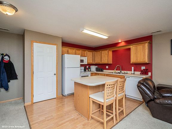 3rd image of 8302 Westown Pkwy Unit 8105