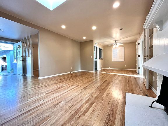 4th image of 6911 Dannyboyar Ave