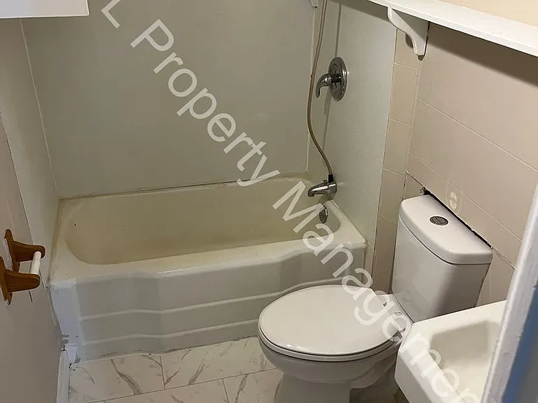 727 N Hamilton Street — Photo 4