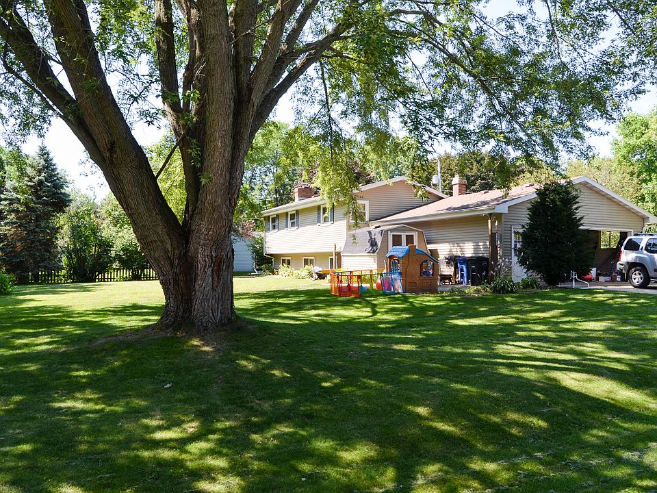 1121 Kerwin Rd Neenah, WI, 54956 Apartments for Rent Zillow