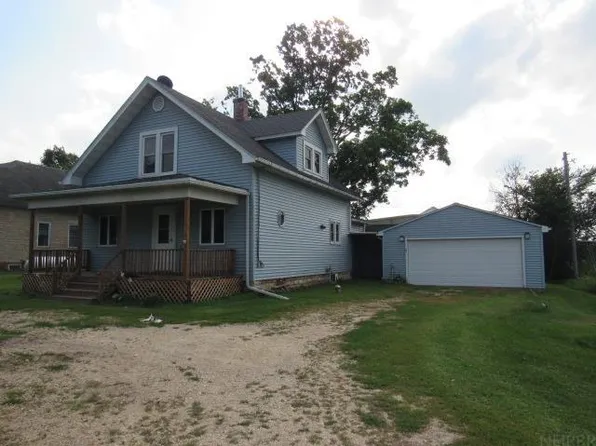 17689 175th St, Monticello, IA 52310