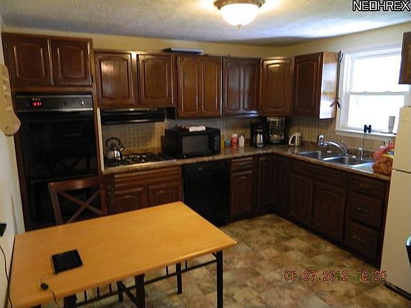 2nd image of 1728 Westwood Dr