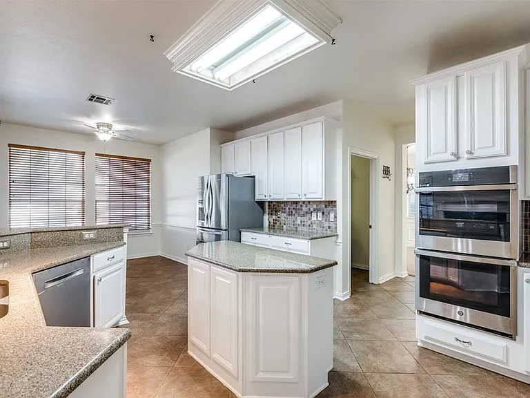 8924 High Meadows Dr — Photo 14