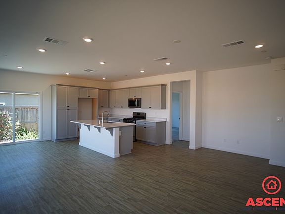 2nd image of 9641 Greenwood Glen Ln