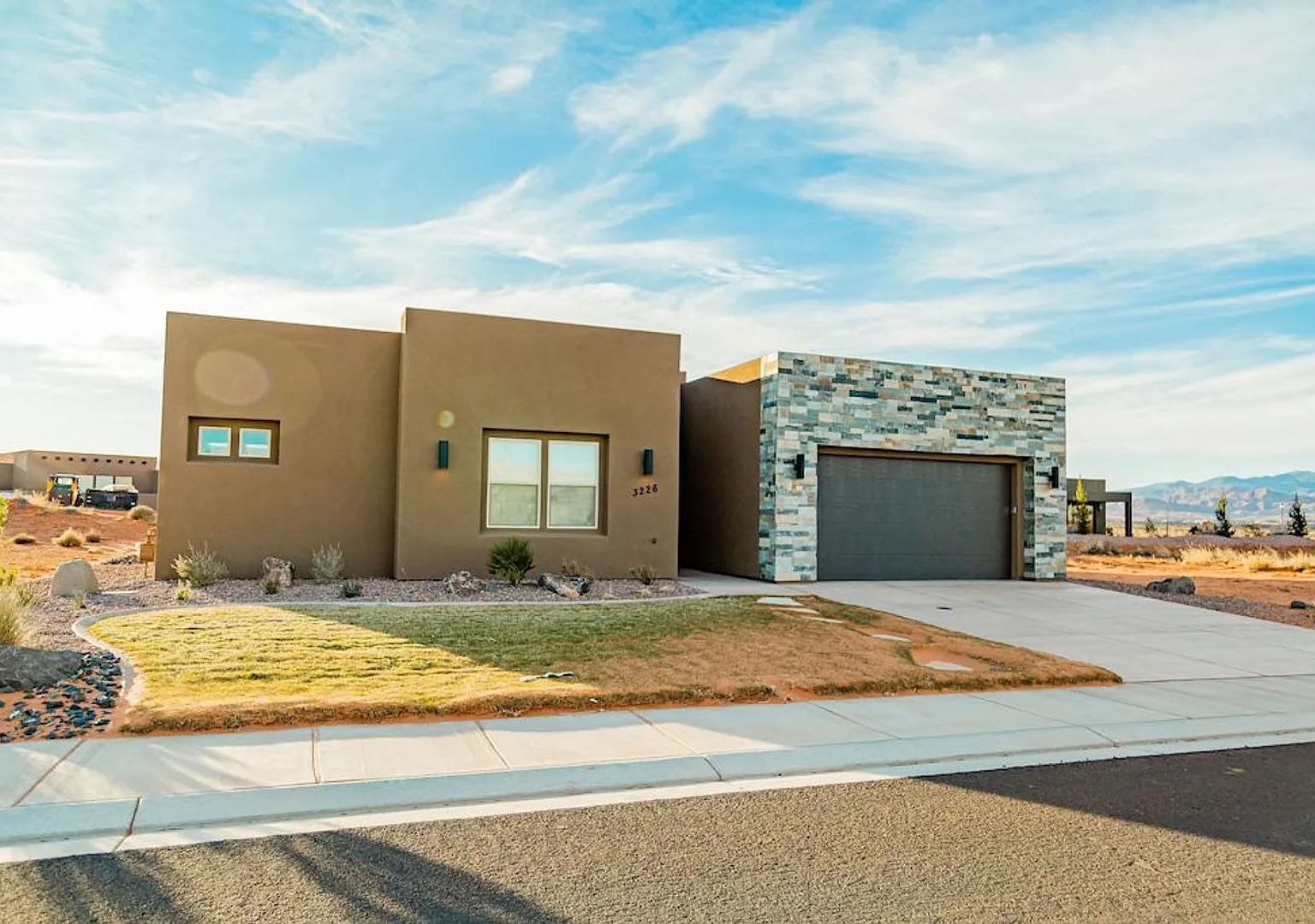 4 Bedroom Partially Furnished Home Close to Sand Hollow!! — Photo 2