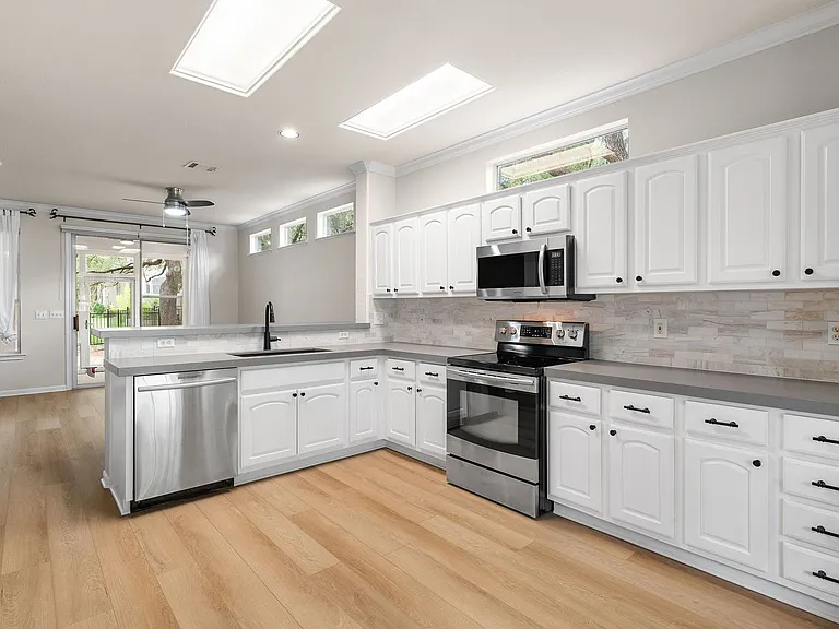 104 Bronco Cir — Photo 13