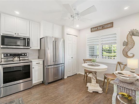 2nd image of 5741 Deauville CIR #F204