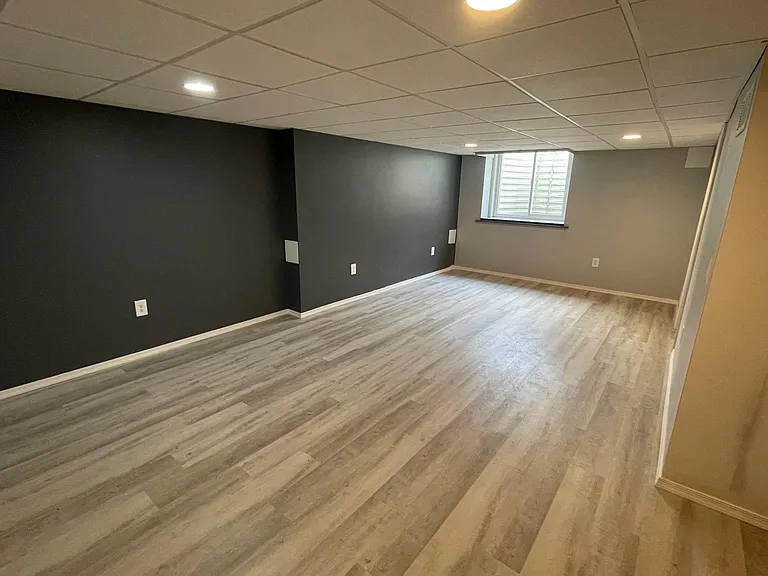 FINISHED BASEMENT