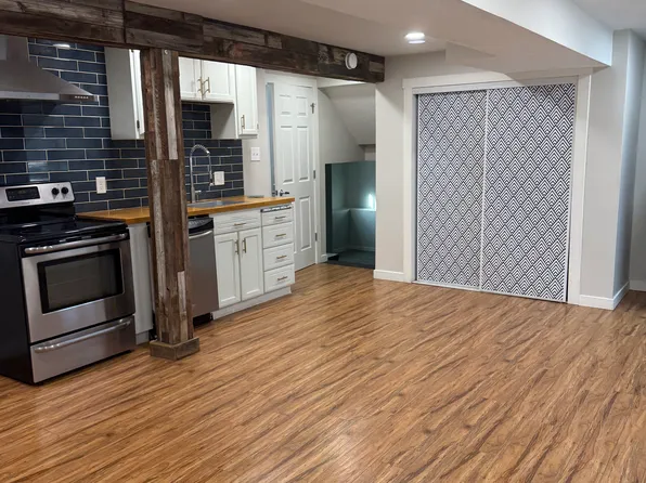 1012 E Sego Lily Dr, Sandy, UT 84094