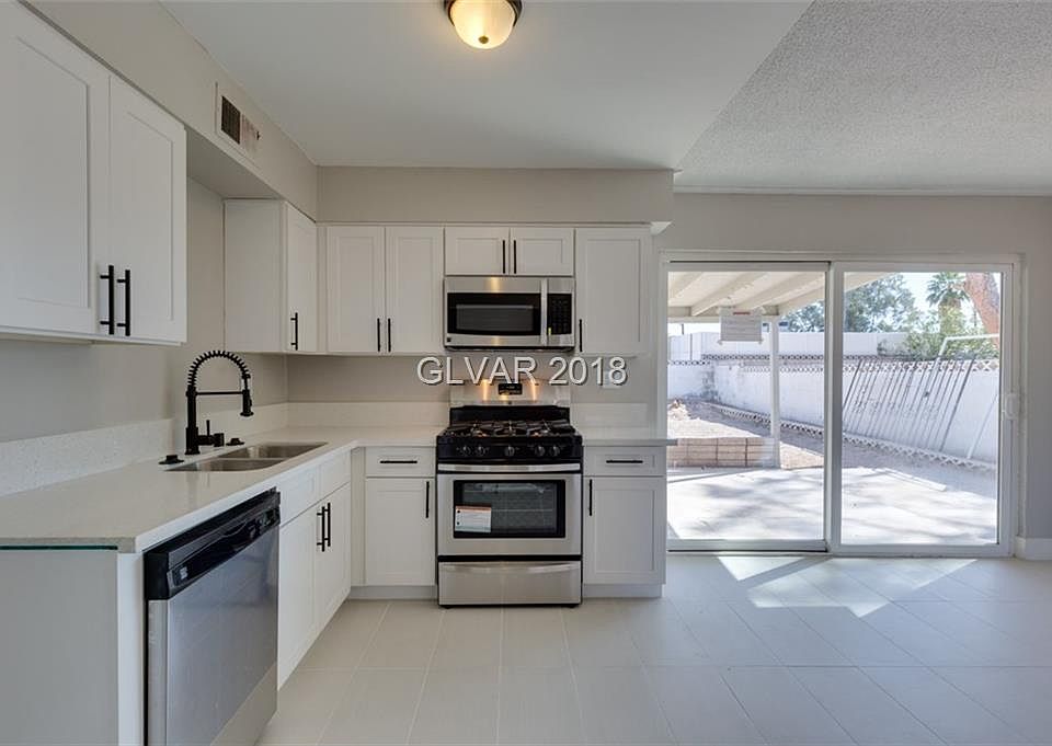 1st image of 4031 Placita Ave