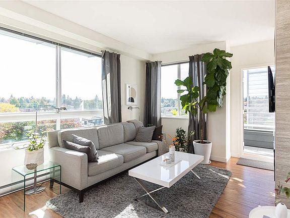 2nd image of 683 E 27th Ave #306