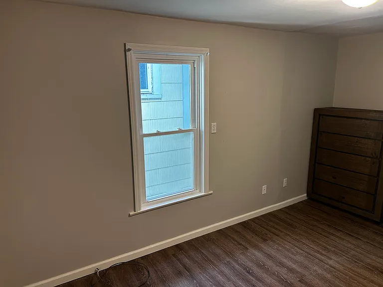 31 Maple Ave — Photo 19