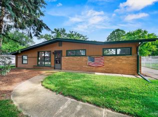 321 John St, North Aurora, IL 60542