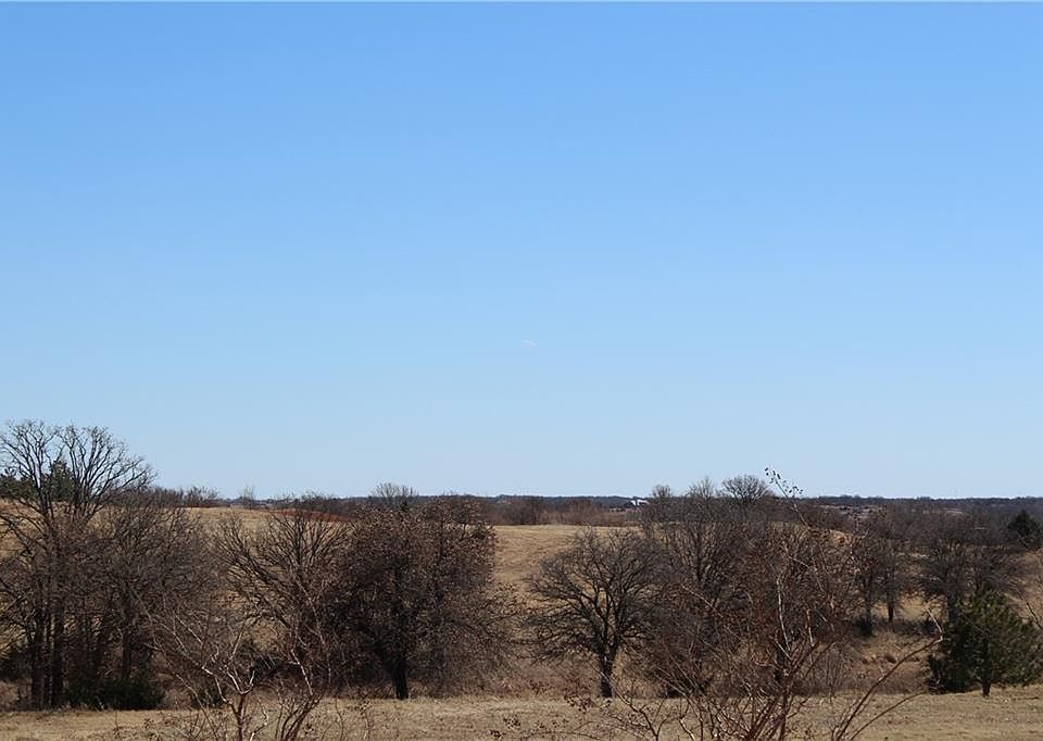 2nd image of 2652 W Lake Way Lot 4