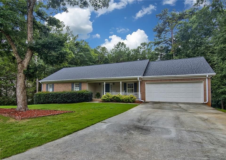 1st image of 4631 Pembrooke Ct SE
