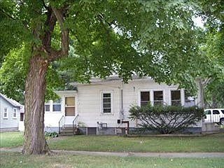 2nd image of 302 Spring St